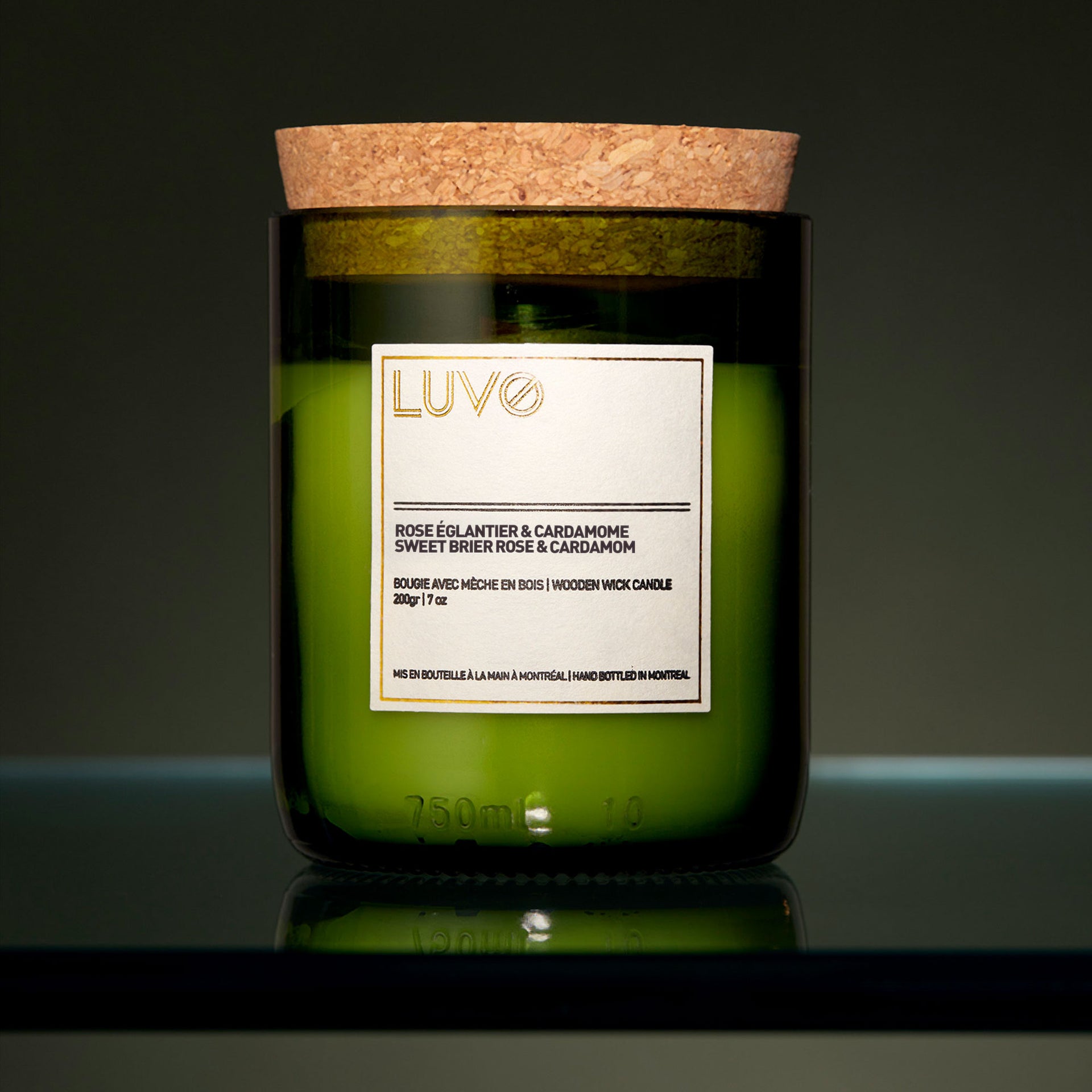 Sweet Brier rose & Cardamom Scented wooden wick candle - LUVO Candles | Bougies