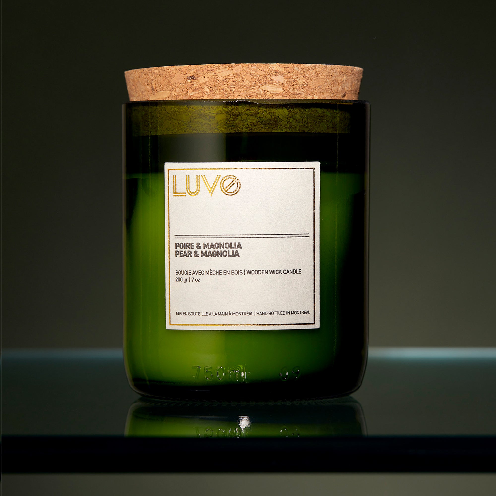Pear & Magnolia Scented wooden wick candle - LUVO Candles | Bougies